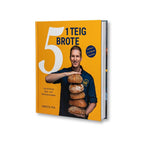 Marcel Paa mit Broten Buch