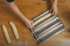 Marcel Paa formt Baguette-Teig