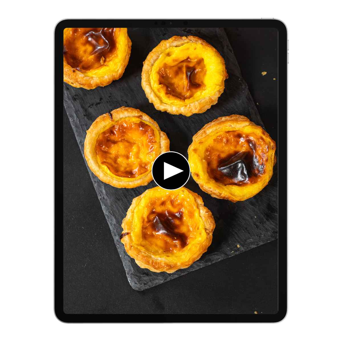 Pastel de Nata auf einem Tablet