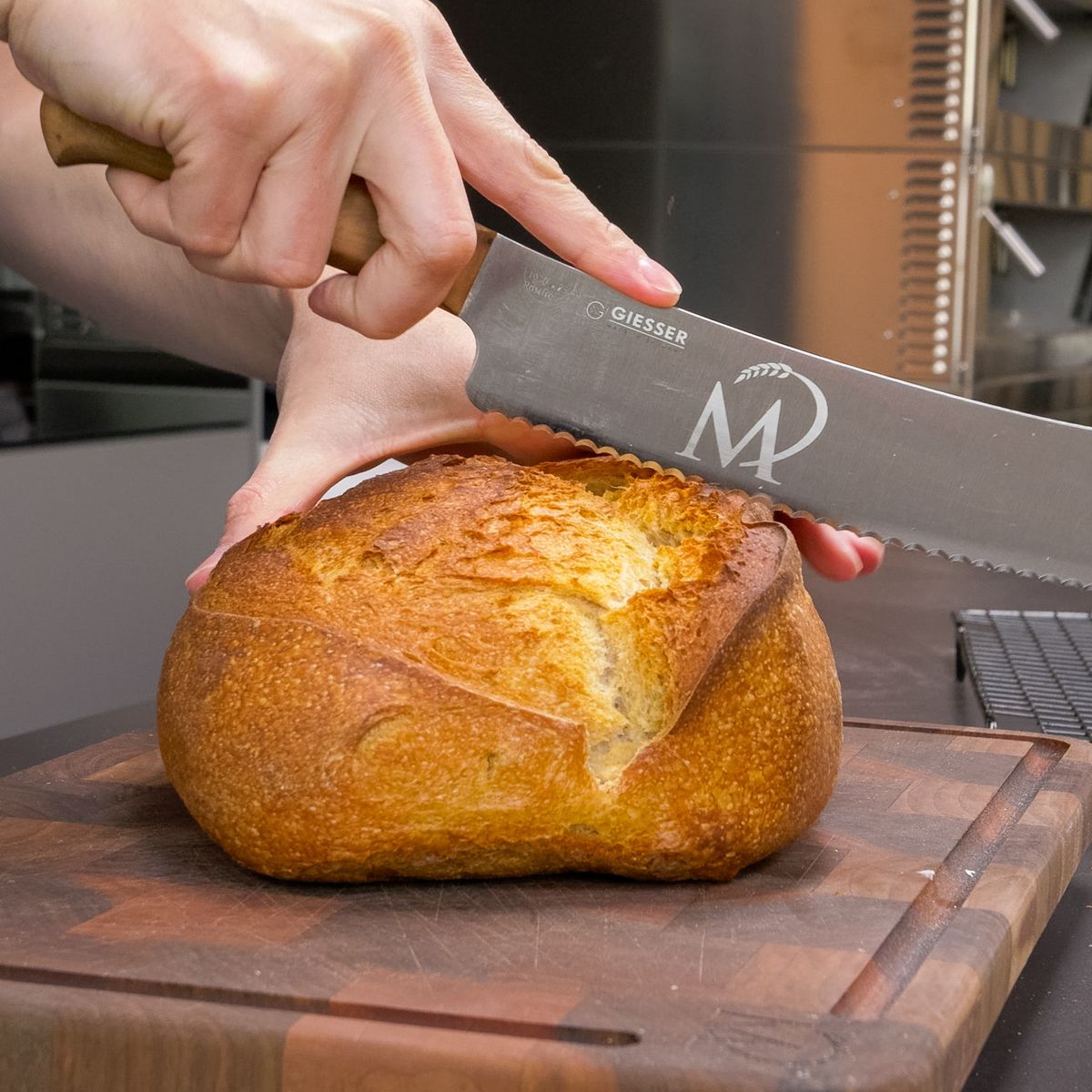 Marcels Profi-Brotmesser (25 cm / Thuja-Wurzelholz)