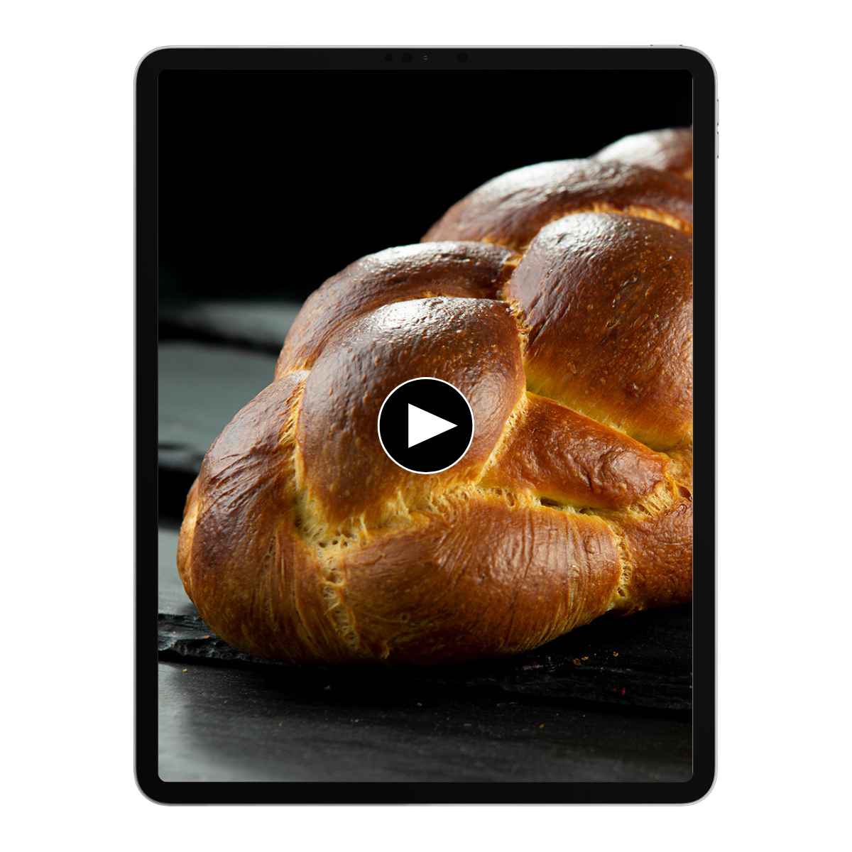 Briochezopf auf einem Tablet