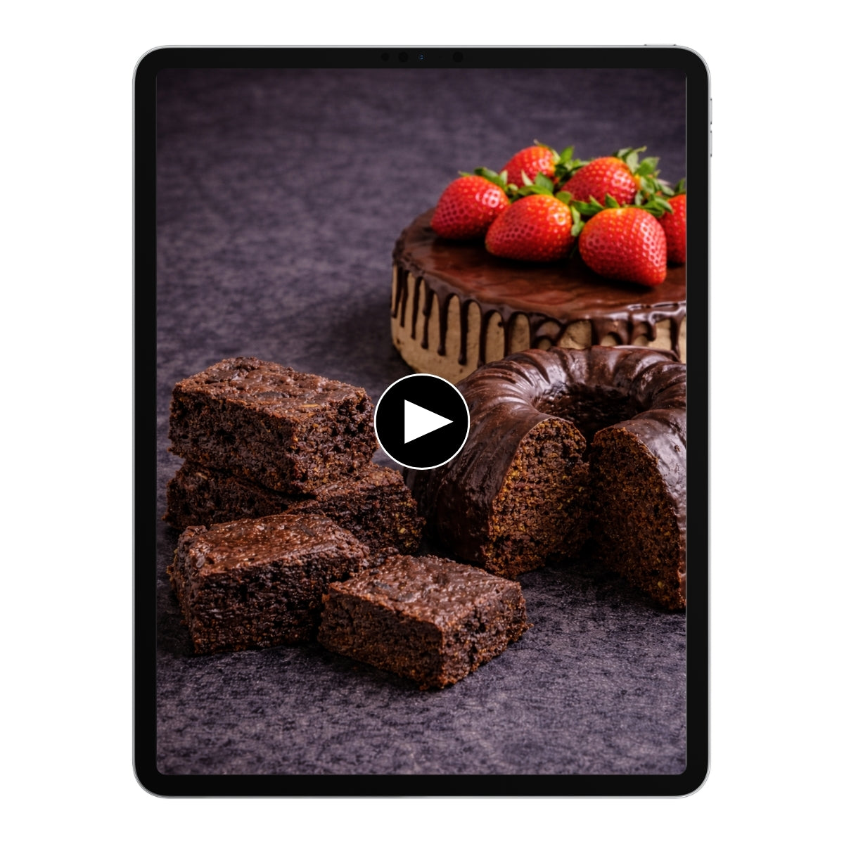 Schokoladenkuchen auf einem Tablet