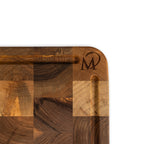 Holzbrett mit Marcel Paa Logo