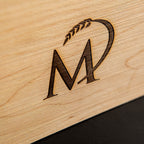 Holzbox mit Marcel Paa Logo