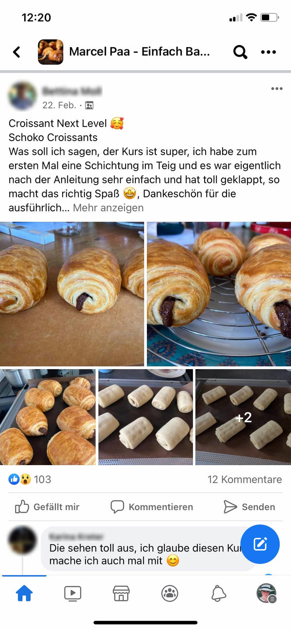Frische Schoko-Croissants auf Backblech