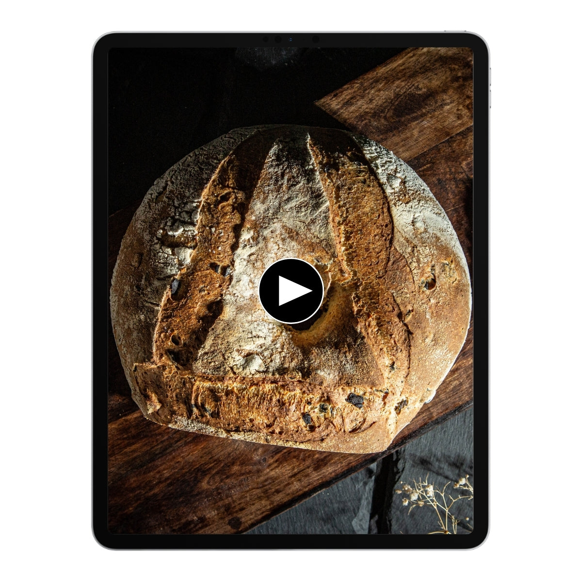 Rustikales Brot auf einem Tablet