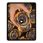 Mohnschnecke auf einem Tablet