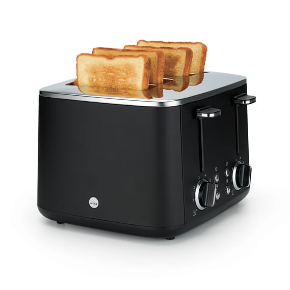 Schwarzer Toaster mit Toastscheiben