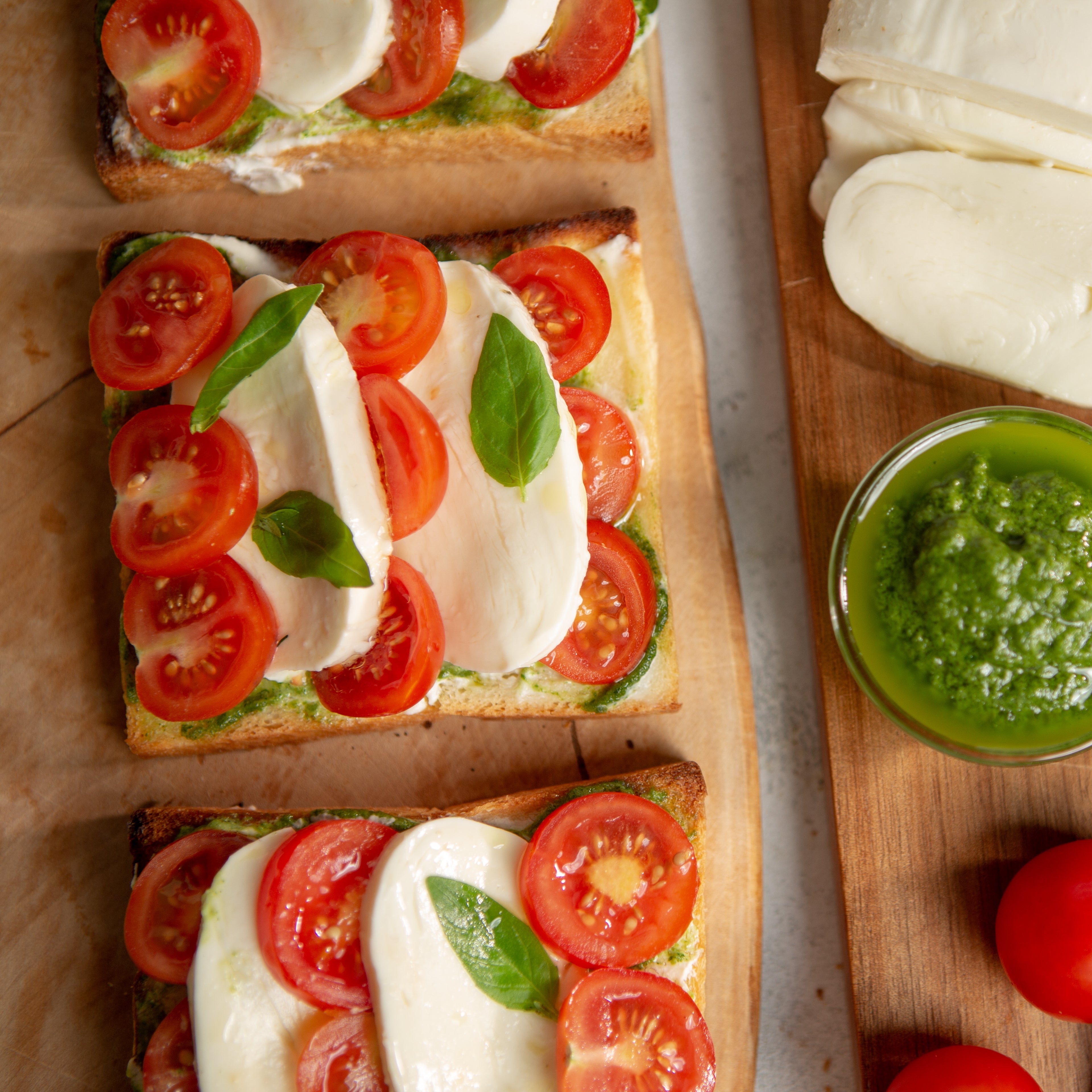 Tomaten Mozzarella Brötchen