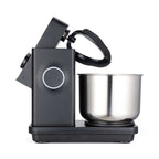 Schwarze Küchenmaschine mit Edelstahlschüssel